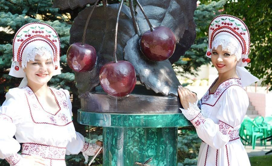 Вишневый фестиваль Глубокое, туры из Витебска