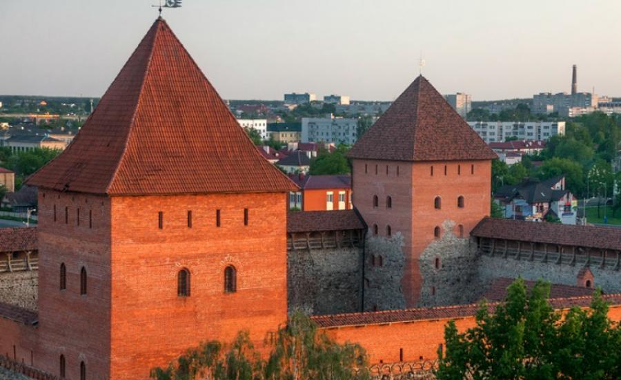 Лидский замок, экскурсия из Минска